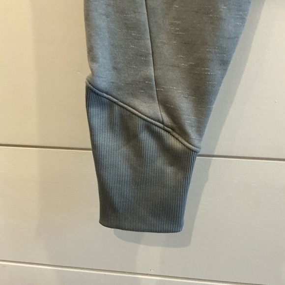 Under Armour Men's Heather Gray Joggers - Picture 3 of 4